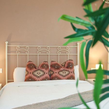Spacious 2 Bedroom Apt In The Heart Of Triana セビリア エクステリア 写真