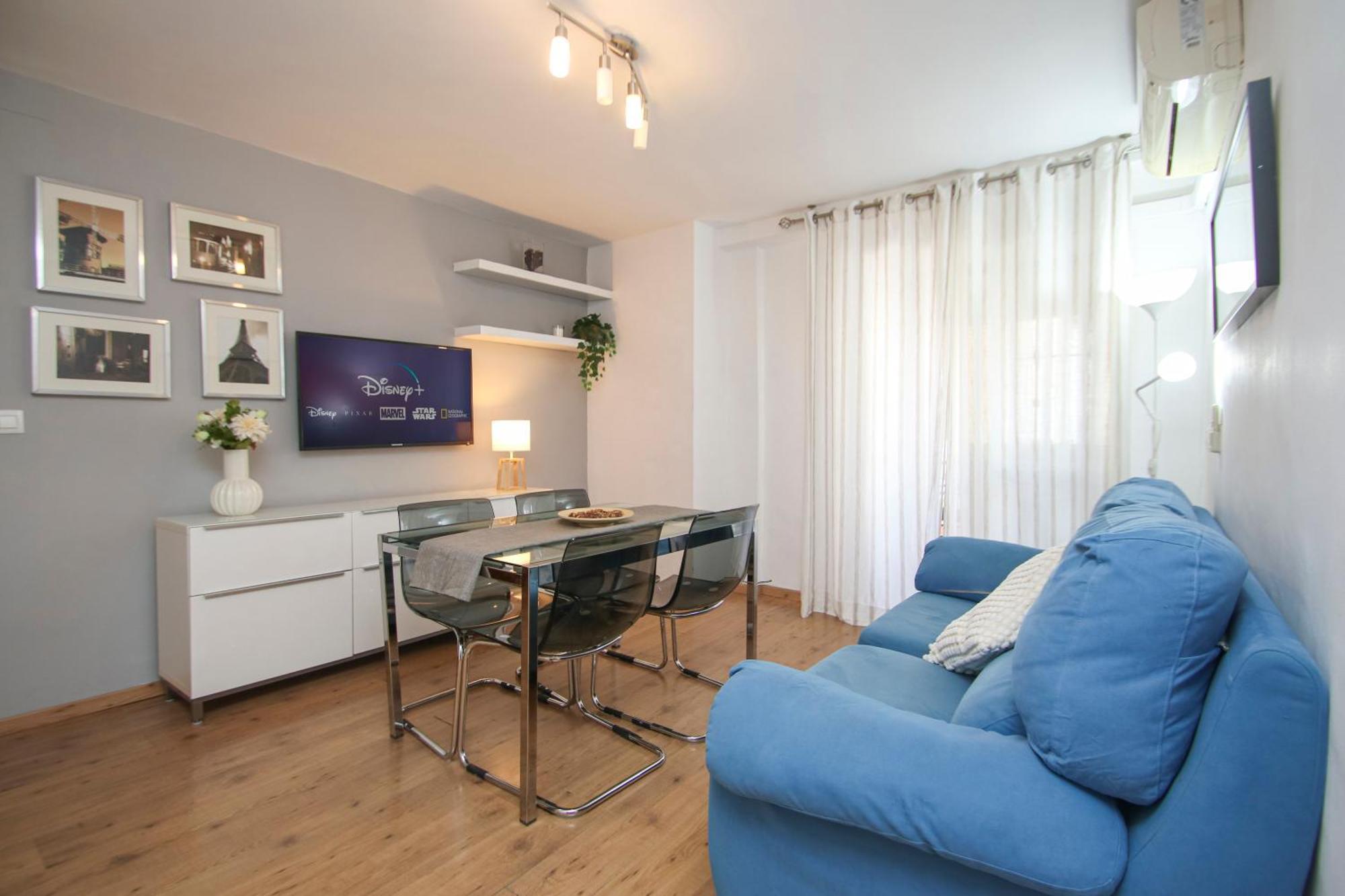 Spacious 2 Bedroom Apt In The Heart Of Triana セビリア エクステリア 写真
