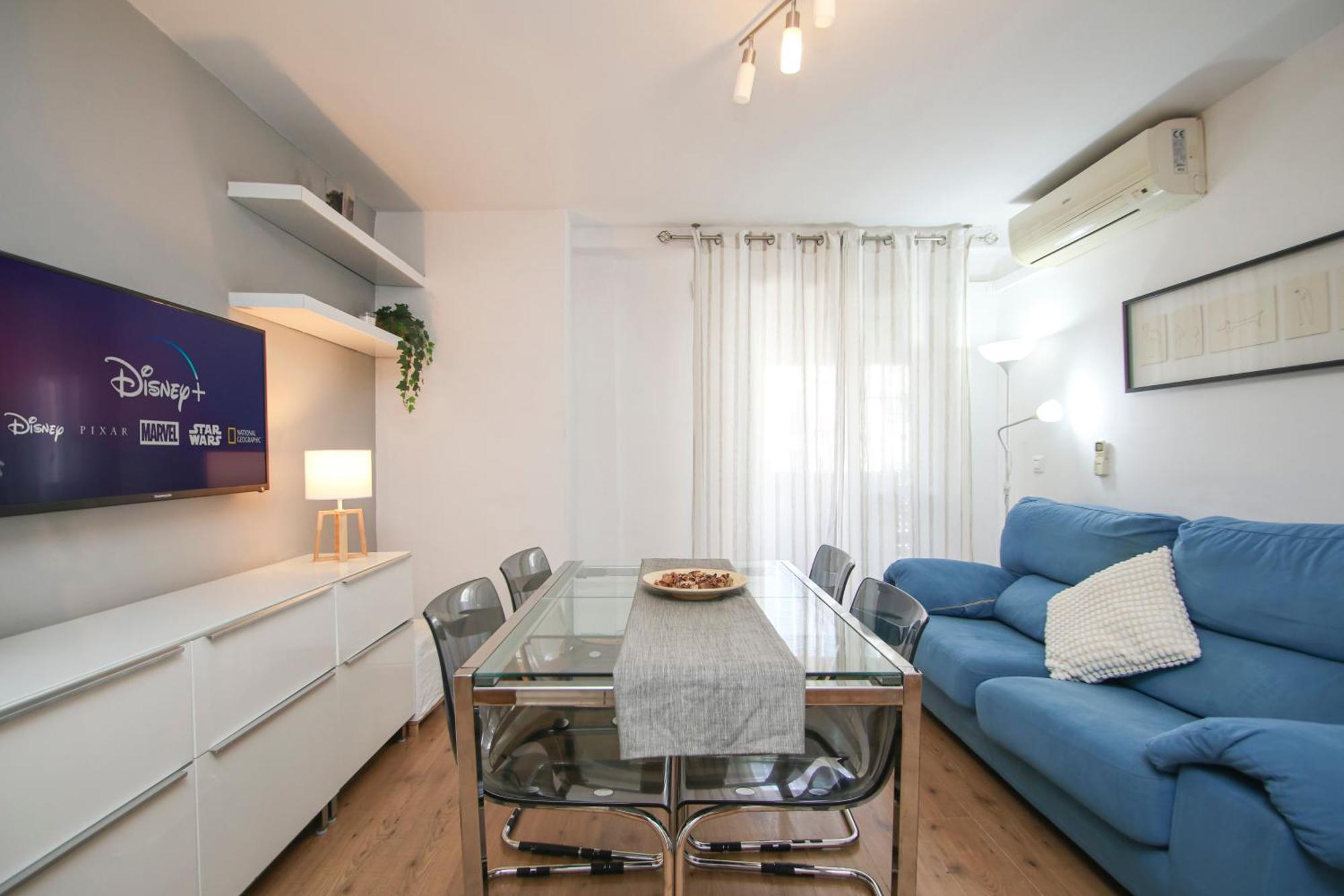 Spacious 2 Bedroom Apt In The Heart Of Triana セビリア エクステリア 写真